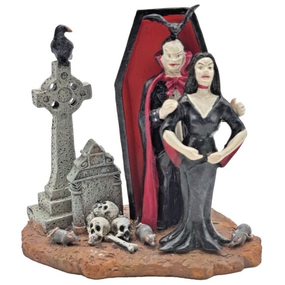 Lemax Spooky Town Vampire Lot Out For A Bite Dracula Coffin Halloween Village - Picture 2 of 7